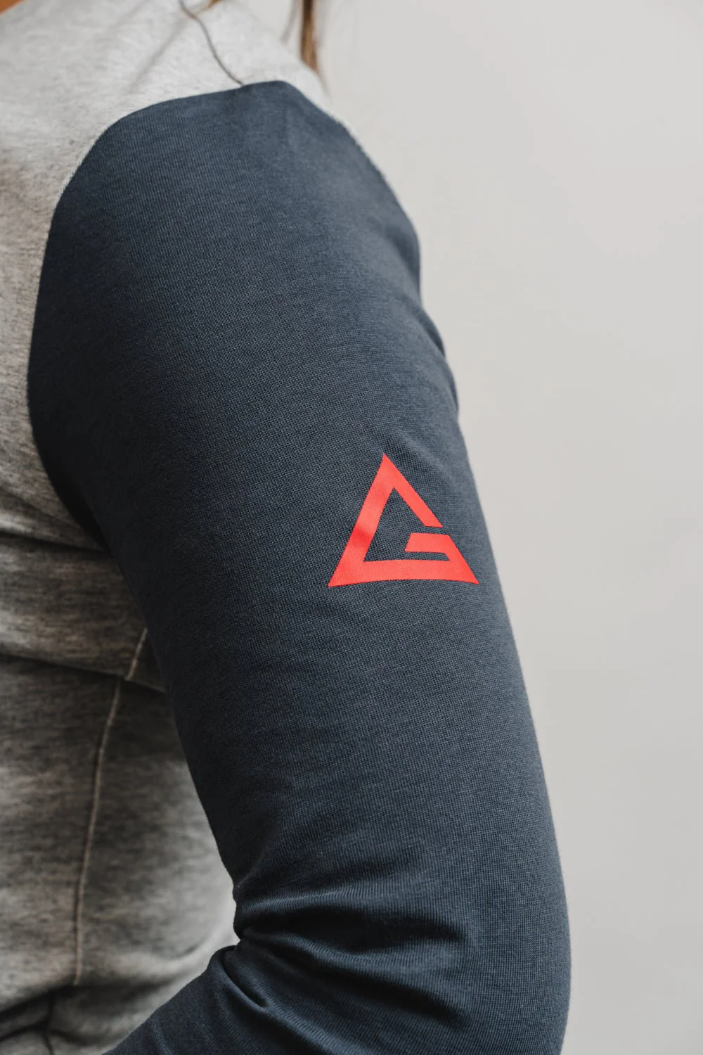 Colorblock Womens Long Sleeve Tee - Grey/Black - Image 6