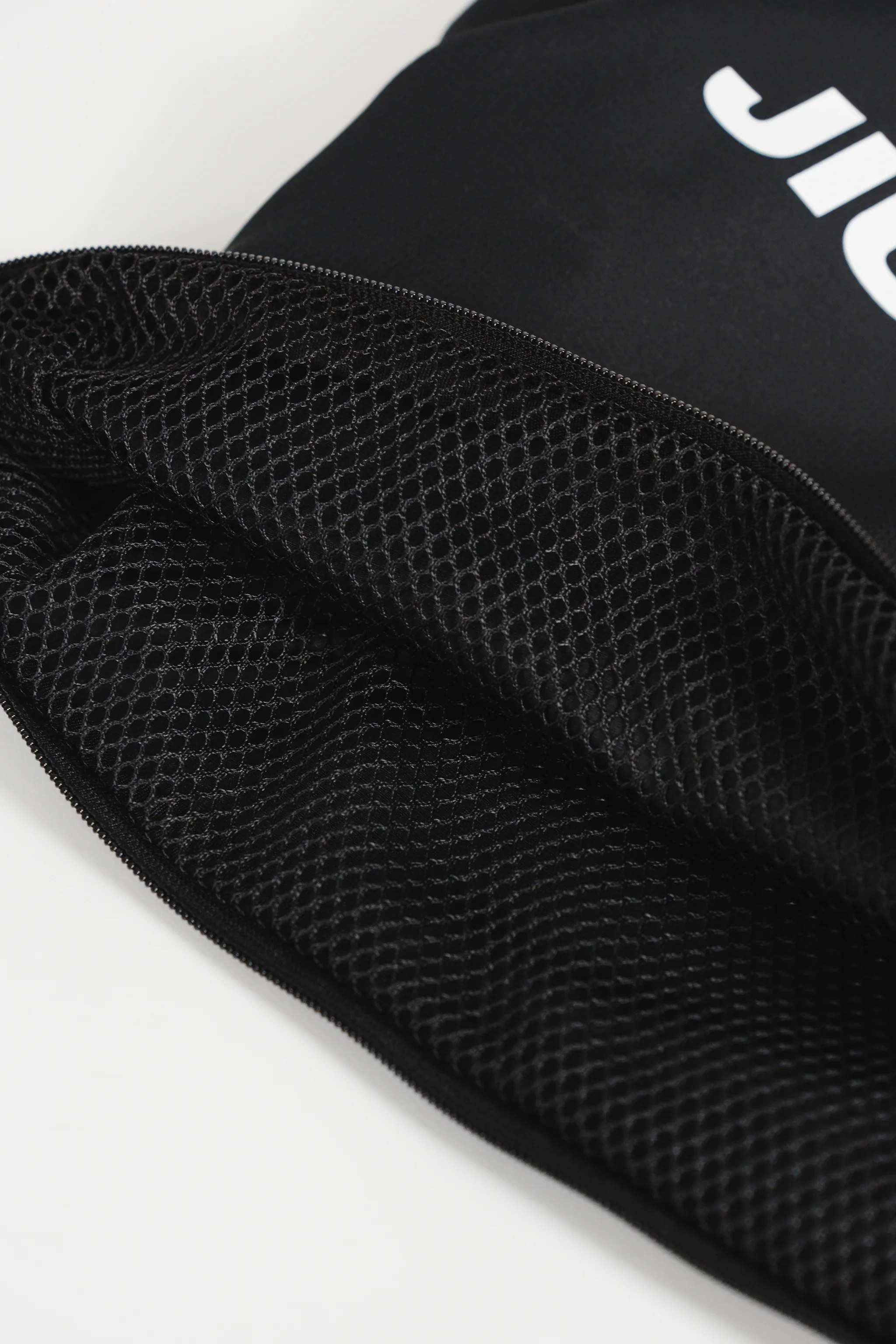 GB Tech Wash Bag - Black - Image 7
